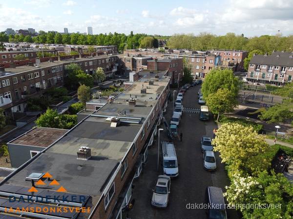 Luchtfoto dakinspectie woonwijk in Raamsdonksveer Luchtfoto dakinspectie woonwijk in Raamsdonksveer
