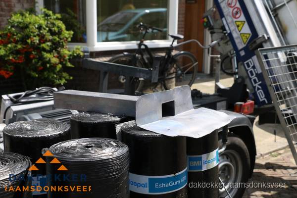 Dakbedekkingsmateriaal en dakgoot onderdelen in Raamsdonksveer Dakbedekkingsmateriaal en dakgoot onderdelen in Raamsdonksveer