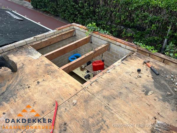 Plat dak vervangen met open constructie in Raamsdonksveer Plat dak vervangen met open constructie in Raamsdonksveer