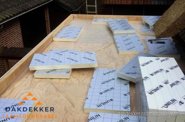 PIR isolatieplaten leggen op plat dak in Raamsdonksveer PIR isolatieplaten leggen op plat dak in Raamsdonksveer